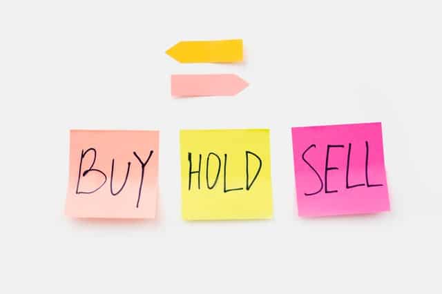 Investir en action buy hold sell